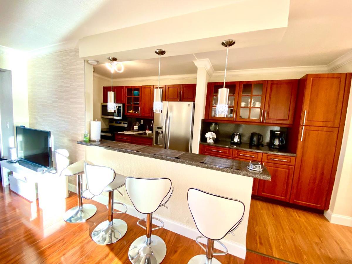 Deluxe Waterfront One Bedroom Apartment With Miami Skyline View, Free Parking 5 Mins Drive To Маямі-Біч Екстер'єр фото